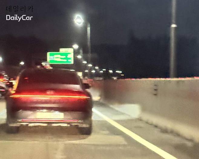 현대차 그랜저 (HDA 시험 주행 포착)