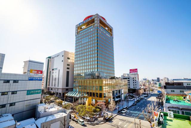 광주은행 본점 전경.