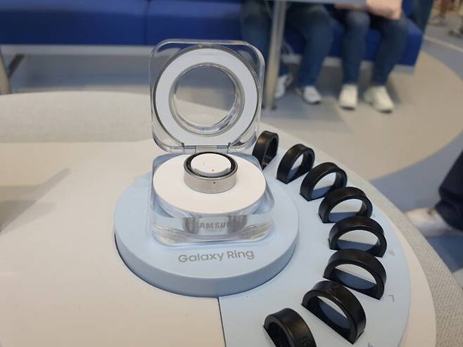 삼성전자의 스마트 반지 '갤럭시 링' 제품 사진. [사진=코메디닷컴 DB]