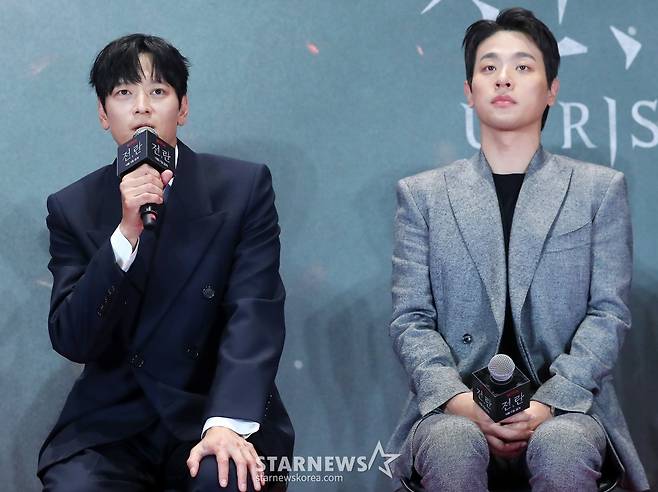 강동원 "박정민과 연기 하고 싶었어요"[★포토]