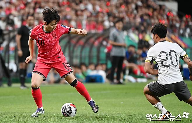 이강인이 요르단에 당한 수모를 갚기 위해 나선다. 한국 축구대표팀은 10일 오후 11시 요르단 암만 국제경기장에서 요르단과 2026 월드컵 아시아 3차예선 B조 3차전 원정 경기를 치른다. 지난 2월 카타르 아시안컵 4강에서 한국을 2-0으로 이겼고, 이후 탁구장 게이트 사건까지 드러나면서 힘든 시기를 보냈던 이강인의 최근 물오른 골 감각에 기대가 쏠린다. 엑스포츠뉴스DB