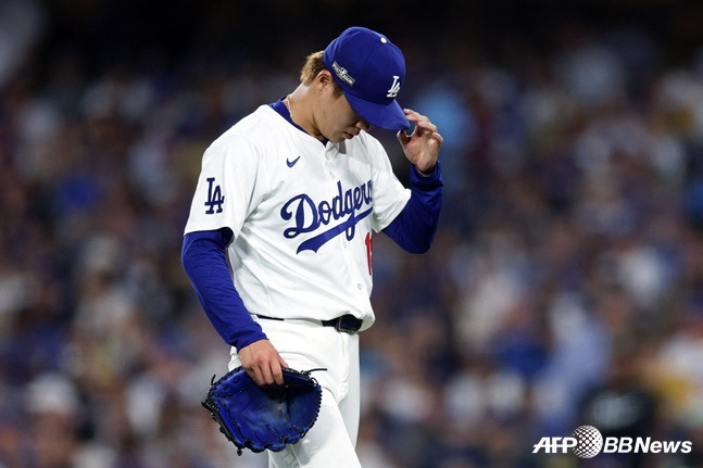 지난 6일 NLDS 1차전에서 실점하고 아쉬워하고 있다. /AFPBBNews=뉴스1