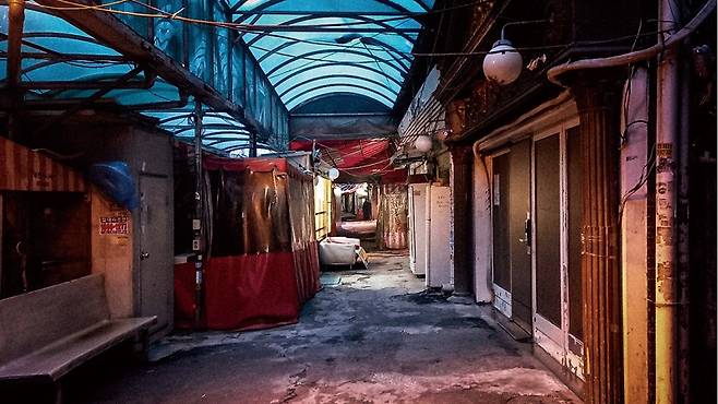 A씨가 일하던 미아리 텍사스촌의 골목.[사진=더스쿠프 포토]