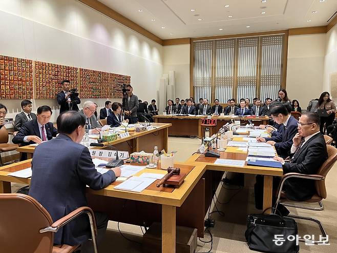 12일(현지시간) 뉴욕 주 유엔 대한민국 대표부에서 열린 외통위 국정감사 모습. 뉴욕=임우선 특파원