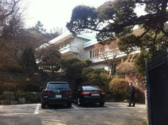 리모델링 전 삼청동 선혜원 모습. 과거 SK네트웍스 소유때는 '행복 연수원'이라는 명칭으로 네트웍스 계열 교육시설로 사용했다. 포스퀘어 SNS 캡처