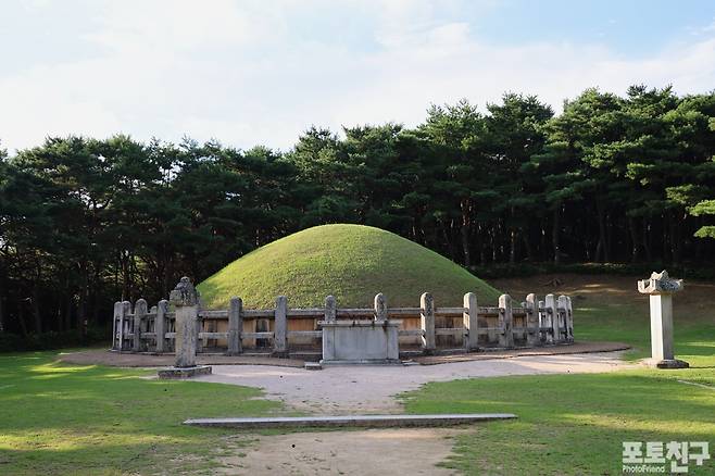 김유신 장군묘