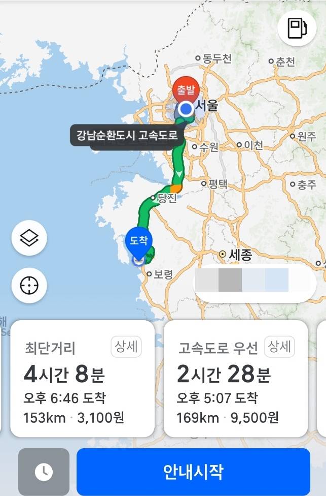 내비게이션 앱들은 실시간 통행량 등 다수의 가중치를 부여해 도로 소통 상황을 파악하기 때문에 최단 경로가 꼭 최적 경로를 나타내진 않는다. /사진=티캠 캡처