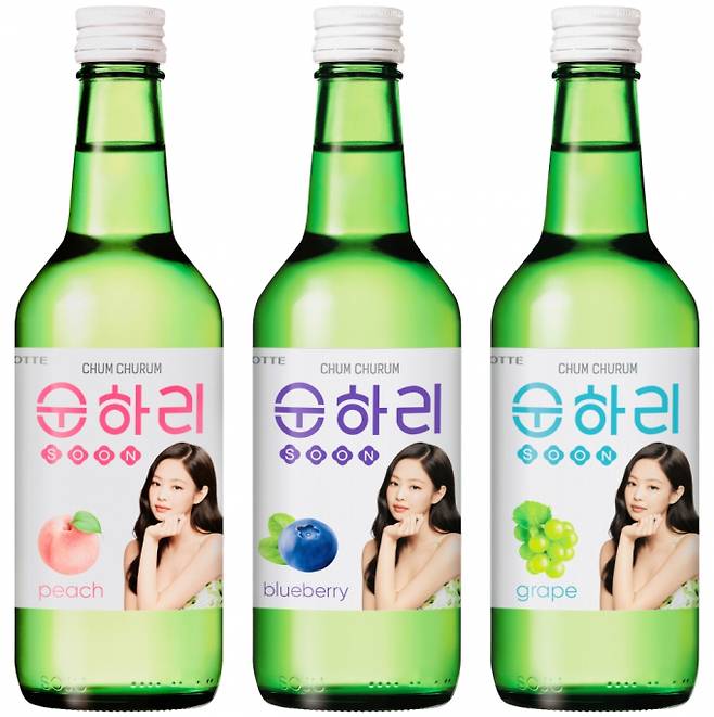 롯데칠성음료는 2022년 블랙핑크의 제니를 순하리의 글로벌 모델로 앞세우고 제품 라벨 전면에 제니 이미지를 배치했다. /사진= 롯데칠성음료