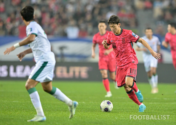 이재성(오른쪽, 대한민국 남자 축구대표팀). 서형권 기자