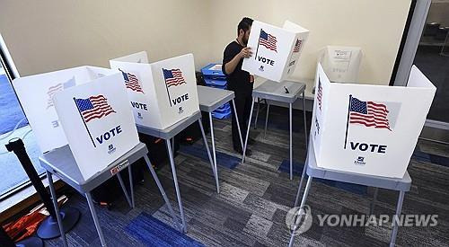 미국 플로리다주에 설치된 대선 투표소 [AP=연합뉴스 자료사진. 재판매 및 DB금지]