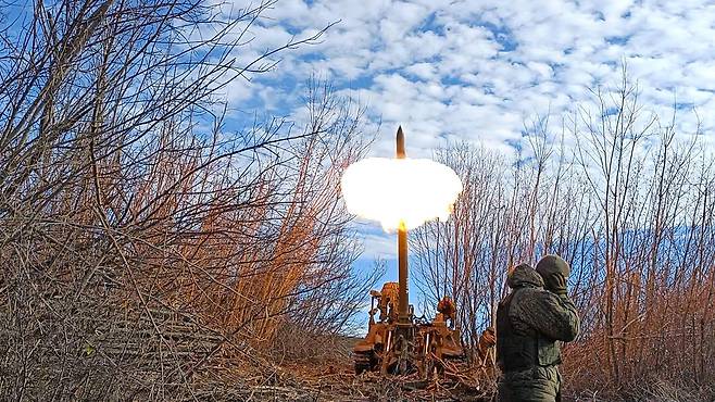 북한은 러시아에 포탄 수백 발을 지원했다는 의혹을 받고 있다