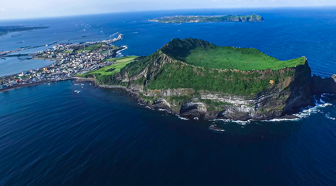 UNESCO 세계자연유산 성산일출봉. 비짓제주