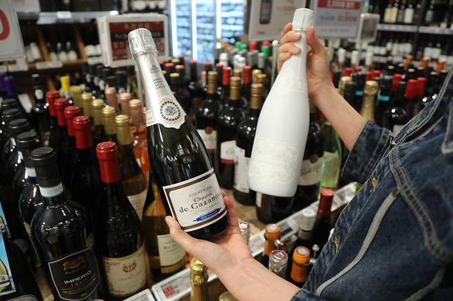 이마트 ‘가을 와인장터’ 행사 제품들. [이마트 제공]