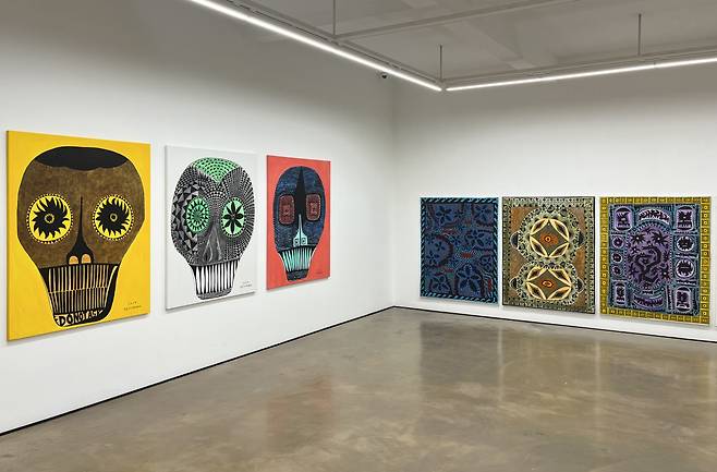Installation view of "Never Tell Anybody Outside the Family" at Hakgojae Gallery in Seoul (Hakgojae Gallery)