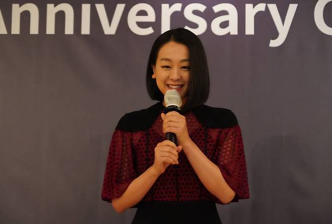 일본항공(JAL) 한국취항 60주년 기념식에서 한일 우정의 가교역으로 전격 방문한 아사다 마오.[연합]