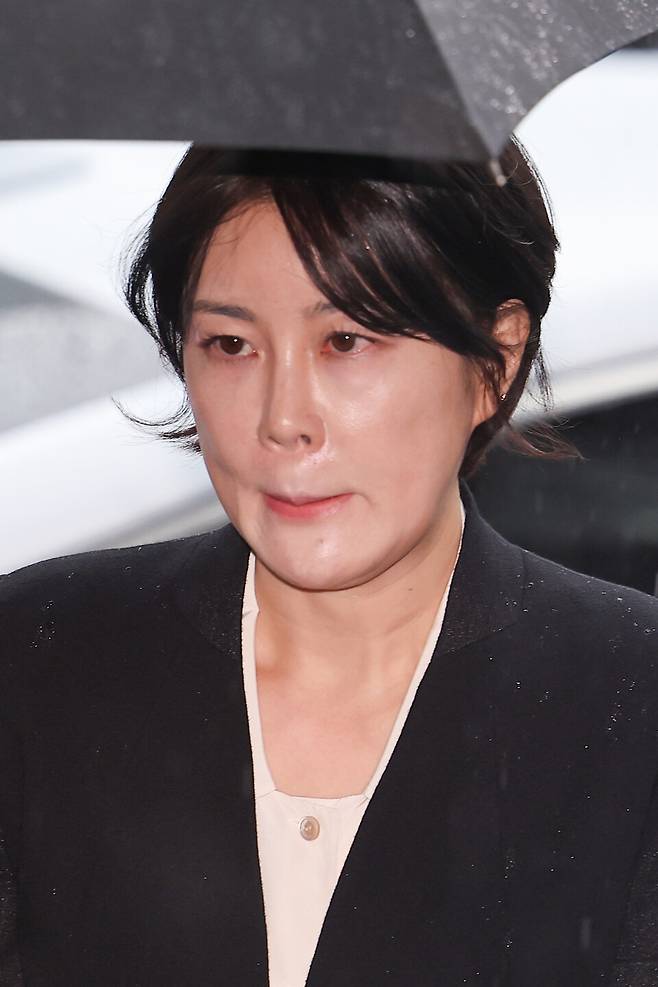 음주운전 사고를 낸 문재인 전 대통령의 딸 문다혜씨가 10월18일 오후 서울 용산경찰서로 출석하고 있다. ⓒ 연합뉴스