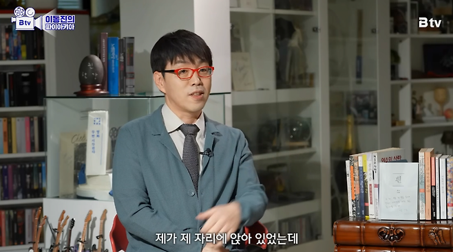 9.png 이동진 서재에서 2시간 넘게 책 보고간 한강 ㄷㄷ