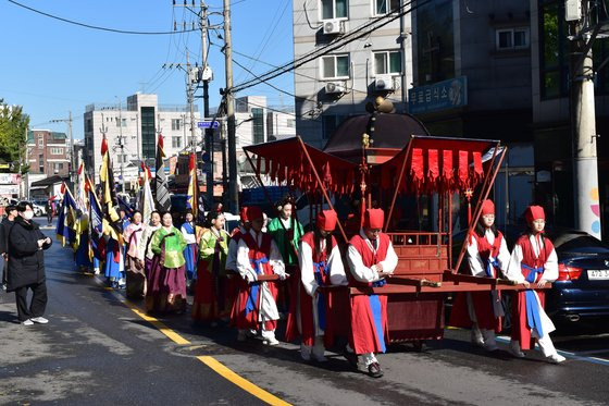 서울 성북구가 지난해 개최한 석관동 의릉문화축제. [사진 성북구]