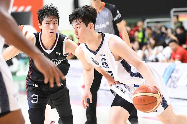 고양 소노 이정현(오른쪽) [KBL 제공. 재판매 및 DB 금지]