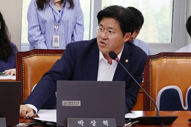 박상혁 더불어민주당 의원이 지난 9월25일 오후 서울 여의도 국회에서 열린 정무위원회 전체회의에 참석한 모습. 연합뉴스