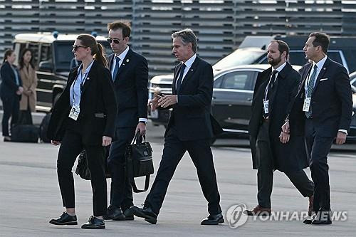 블링컨 미국 국무부 장관(가운데) [AFP 연합뉴스 자료사진. 재판매 및 DB 금지]