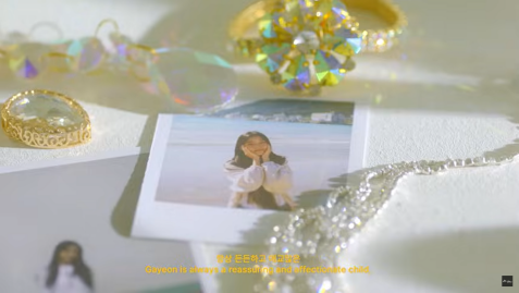 아이돌 최초 엄마가 소개 영상 나레이션 진행한 연습생 | 인스티즈 여돌 최초 엄마가 소개 영상 나레이션 진행한 연습생