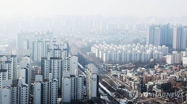 지난 1월 경기도 수원시 아파트 단지 밀집지역 모습. 사진=연합뉴스