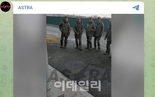 러시아 독립 언론이 공개한 파병 북한군 추정 동영상 캡처[연합뉴스 제공]