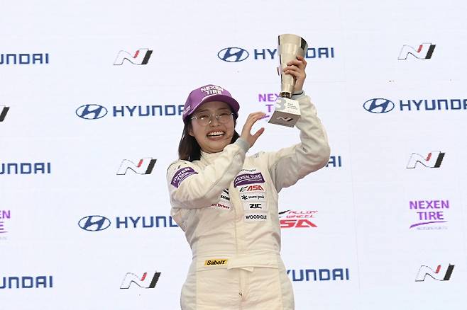 여성 드라이버 뽀구미