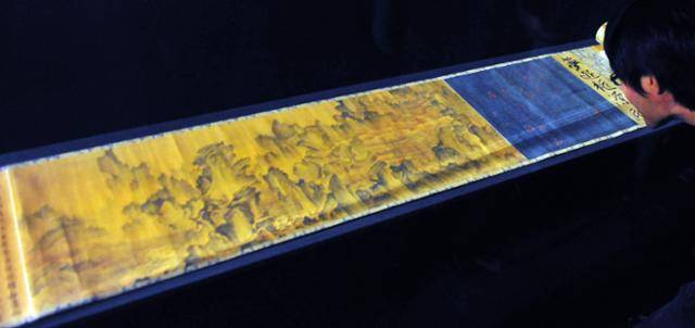 2009년 국립중앙박물관 기획전시실 100주년 기념 특별전시작으로 공개된 '몽유도원도'. 한국일보 자료사진