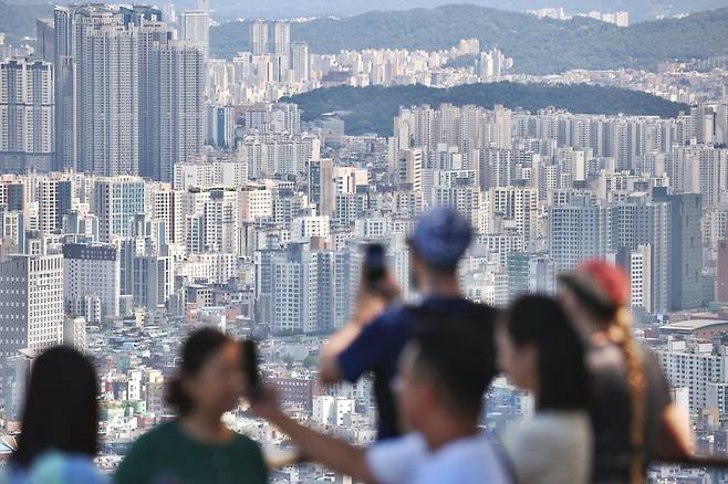 서울 남산에서 바라본 아파트 단지 모습. 사진은 기사와 직접적 관련 없음. [연합]