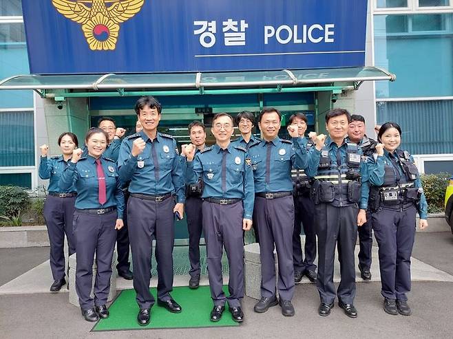 [대구=뉴시스] 대구 달서경찰서는 지역경찰관서 순찰팀 대상 현장 대응력 향상의 하나로 현장 조치 능력을 평가하는 '달서 챌린지'를 개최했다. (사진=대구 달서경찰서 제공) 2024.10.26. photo@newsis.com  *재판매 및 DB 금지