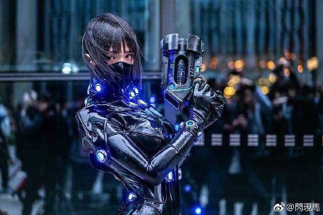 고퀄 간츠 코스프레