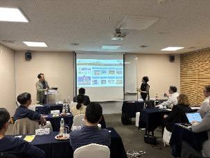 이지스 최형환 연구소장이 EGIS 글로벌 협업 기술 및 사업 제안을 발표하고 있다. <이지스 제공>