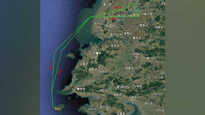 북한이 평양에서 추락한 무인기의 잔해를 분석해 확인한 비행경로라며 제시한 그래픽. 조선중앙통신 제공