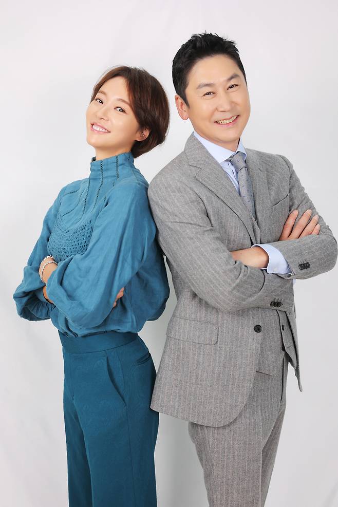 황정음(왼쪽), 신동엽. 사진 제공=SBS Plus·E채널