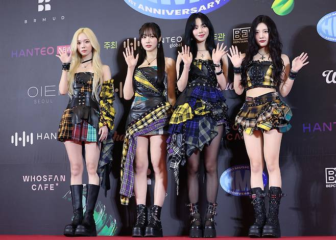 Girl group aespa poses for a photo at the Hanteo Music Awards 2023. [NEWS1]