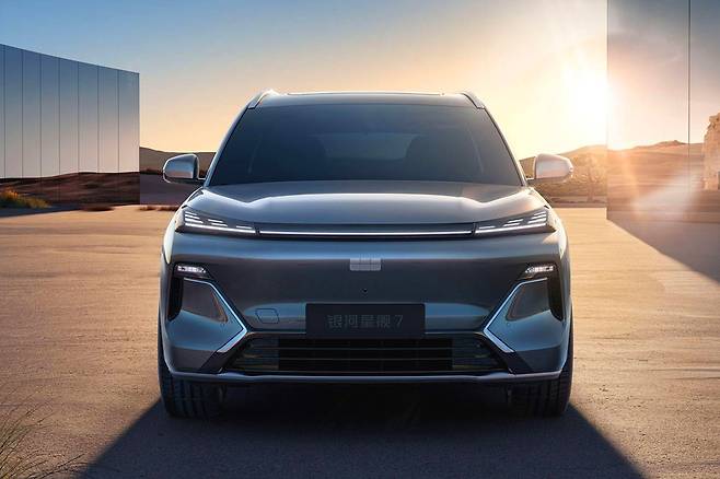 지리 갤럭시 스타쉽7 전면