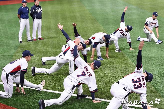 류중일 감독이 이끄는 2024 WBSC 프리미어12 야구 국가대표팀이 지난 24일부터 서울 고척스카이돔에서 소집, 훈련을 진행 중이다. 사진 엑스포츠뉴스 DB