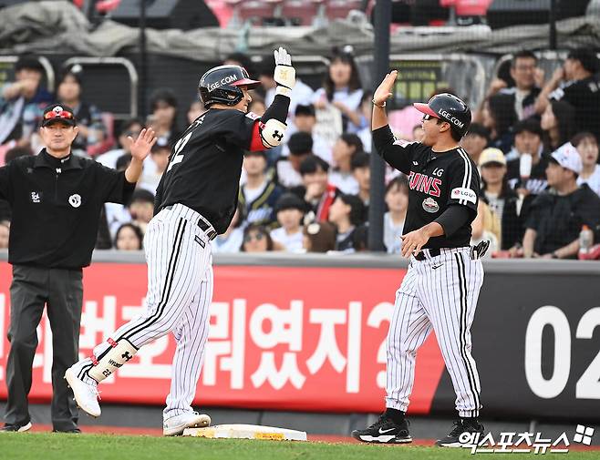 LG 박용근 작전코치가 NC로 이적해 2025시즌 새 출발에 나선다. 엑스포츠뉴스 DB