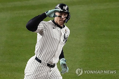 WS 5차전에서 선제 2점 홈런을 친 양키스 에런 저지. [AP=연합뉴스]