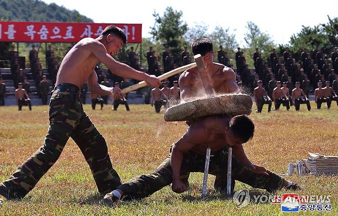 김정은, 대한민국 국군의날즈음 특수작전부대 시찰 (평양 조선중앙통신=연합뉴스) 북한 김정은 국무위원장이 우리 대한민국의 국군의 날인 10월 1일 다음날인 2일 '서부지구의 조선인민군 특수작전부대 훈련기지를 현지시찰하시면서 전투원들의 훈련실태를 료해하시였다.'고 조선중앙통신이 4일 보도했다.  2024.10.4 
    [국내에서만 사용가능. 재배포 금지. For Use Only in the Republic of Korea. No Redistribution] nkphoto@yna.co.kr