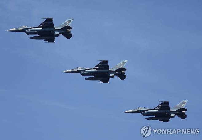 일본 F-2 전투기 [EPA 연합뉴스 자료사진. 재판매 및 DB 금지]