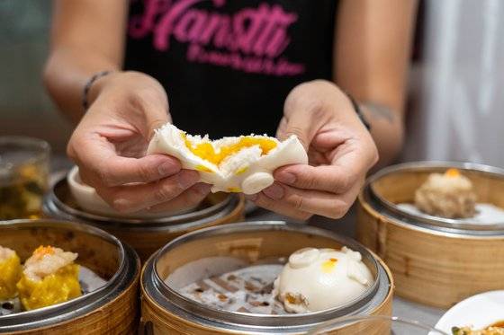 커스터드크림이 든 라우사바오.