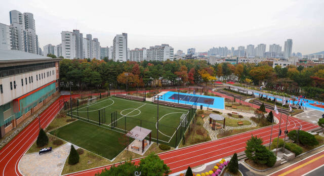 안산 송호고등학교 ‘스포츠공원형 미래형 운동장’ 모습. 경기도교육청 제공