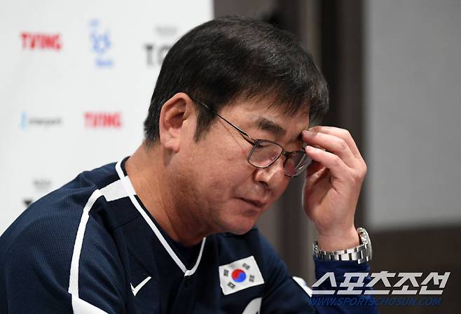 2024 WBSC 프리미어12 대한민국 야구 대표팀과 쿠바 대표팀의 평가전이 2일 서울 고척스카이돔에서 열렸다. 류중일 감독이 인터뷰를 하고 있다. 고척=박재만 기자 pjm@sportschosun.com/2024.11.02/