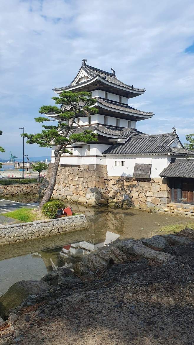 3fb8c32fffd711ab6fb8d38a4f83746ffc0e5eabca52ec45488ee21d6647cec21f4736a06c6f7c0f0c251d7123