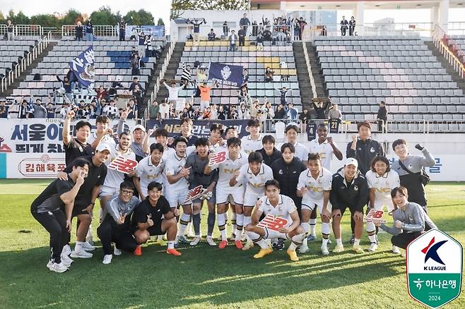 서울 이랜드는 3일 열린 K리그2 경남FC전에서 3-0으로 이기며 2위로 도약했다. (한국프로축구연맹 제공)