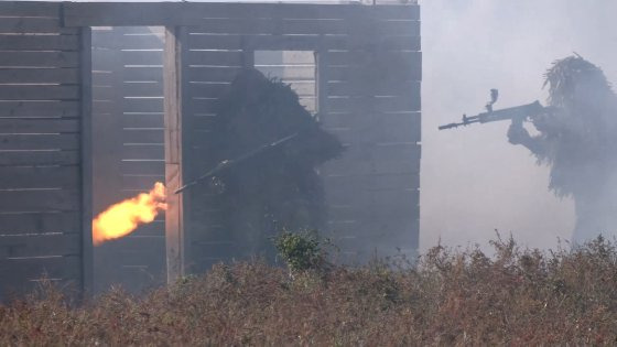 러시아 국방부가 공개한 러시아군 훈련 장면. AP=연합뉴스