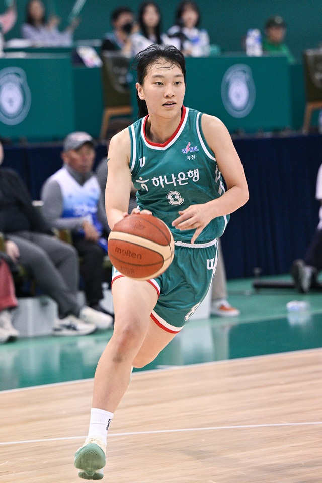 경기에 집중하는 정현.  /사진=WKBL 제공